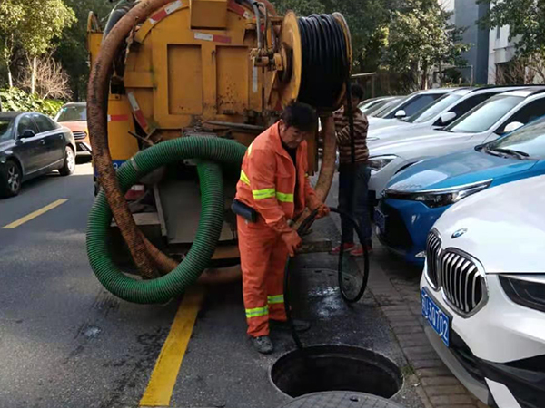 边坝排污管道清淤