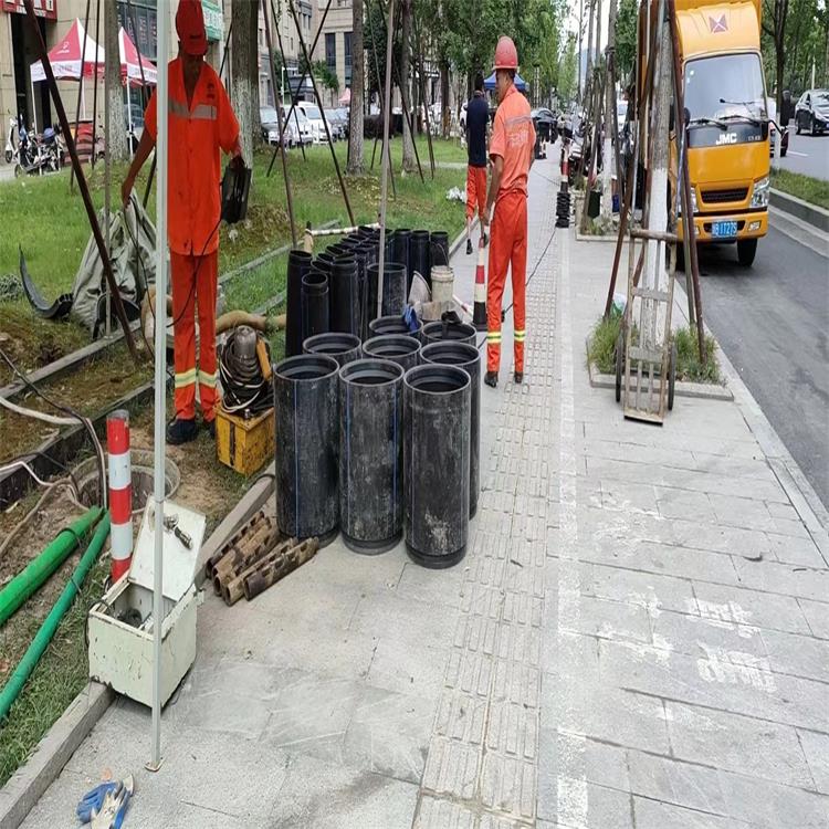 边坝管道短管置换修复