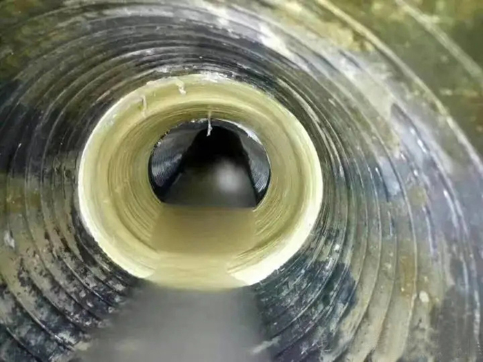 边坝内衬修复法通常适用于哪些类型的断面管道